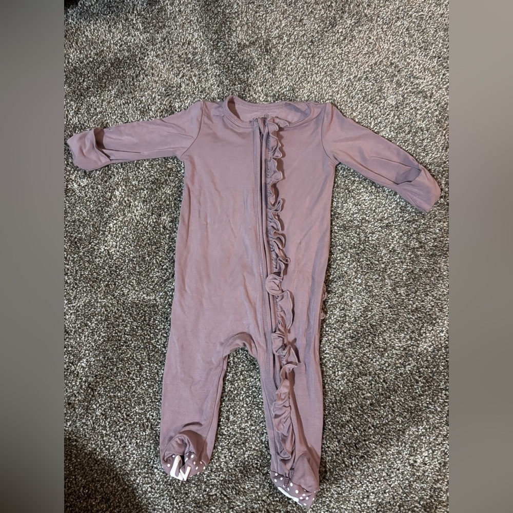 Caden Lane Solid Dusty Purple Bamboo Zipper Ruffle Footie ￼